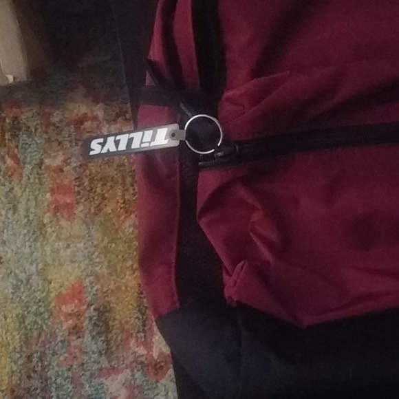 Backpack - Picture 2 of 8